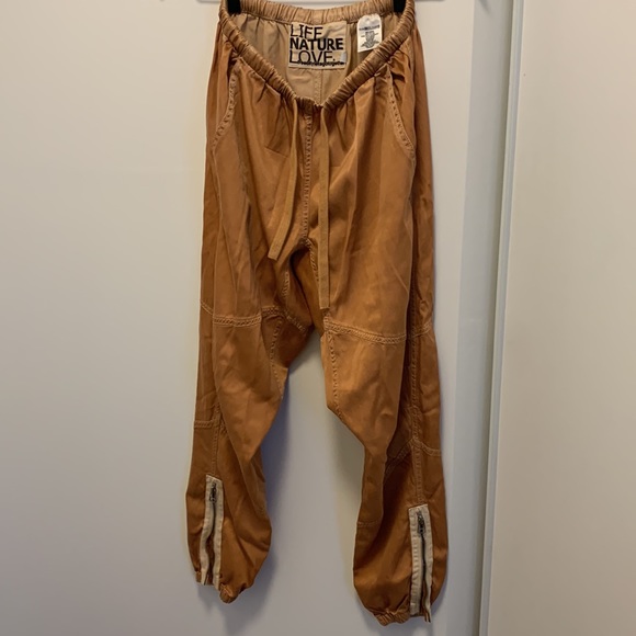 Freecity Satin/Glass Parachute Pant - Picture 4 of 11